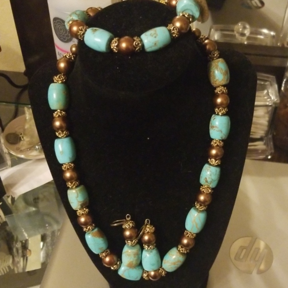 Custom Jewelry Necklace set
